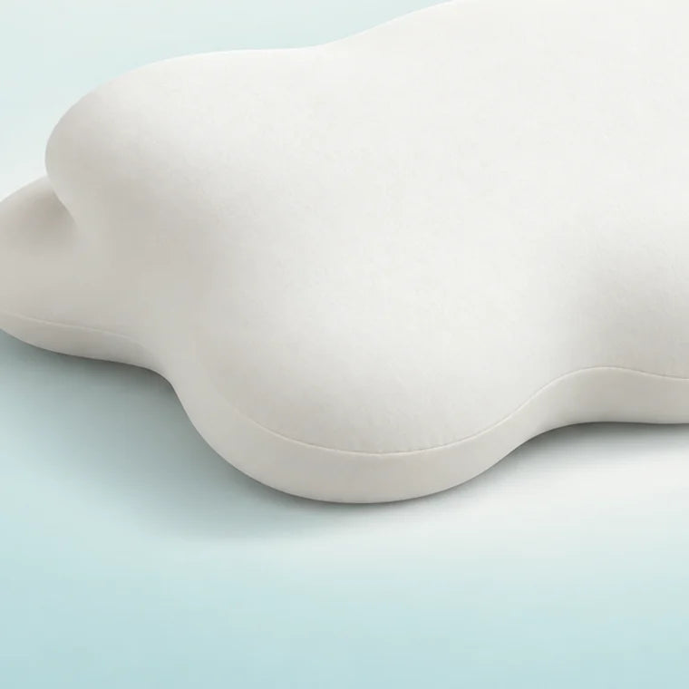 Detail of the Avena Cloud Pillow: the lobes